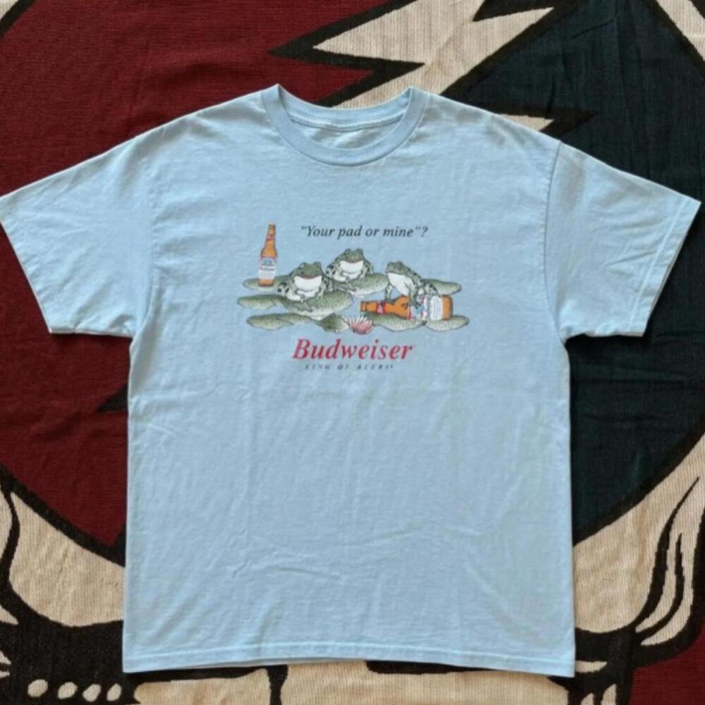 Gildan Men Blue T-Shirt, Blue Budweiser  Your Pad Or